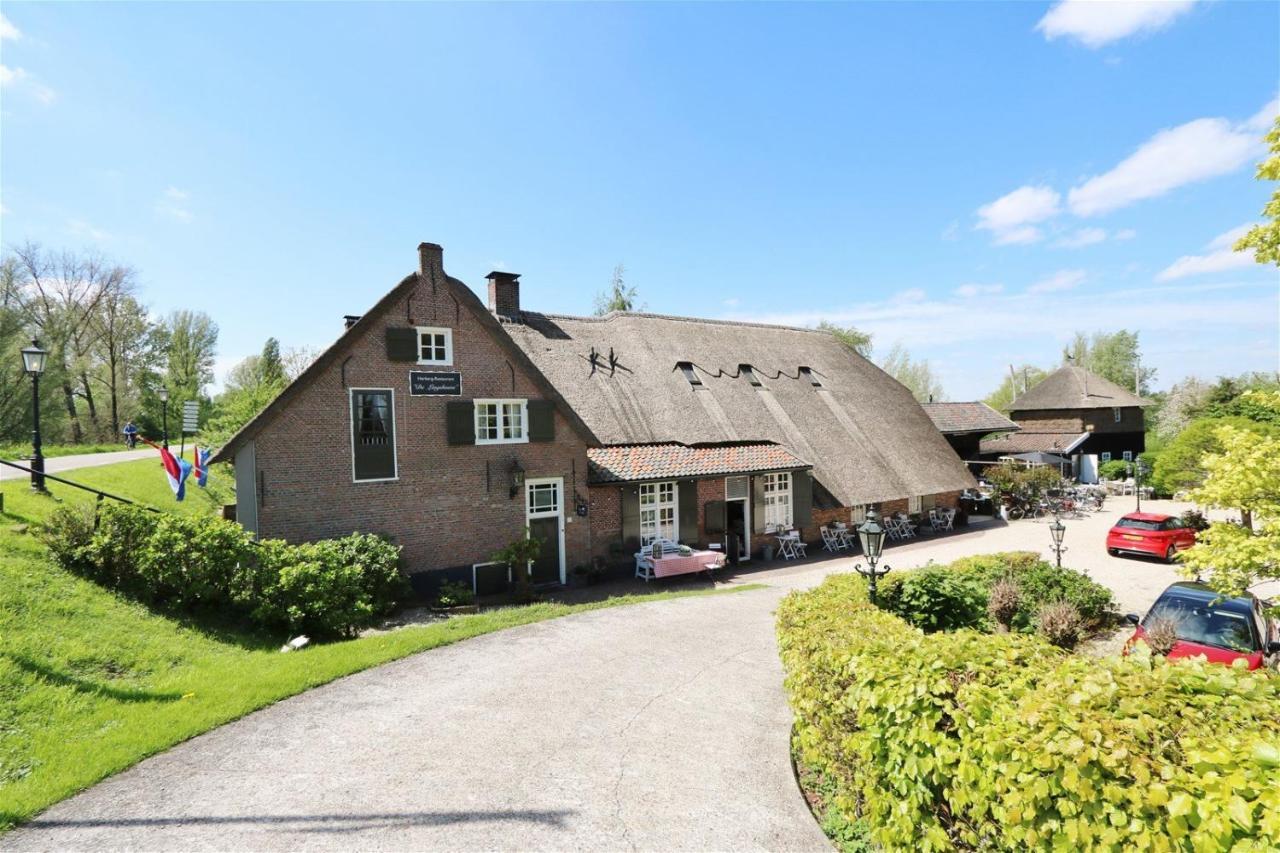 Herberg De Lingehoeve Oosterwijk Exteriör bild